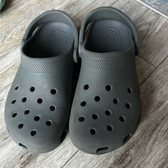 Gray crocs - youth (J-6) used but lots of life left! - Picture 1 of 2